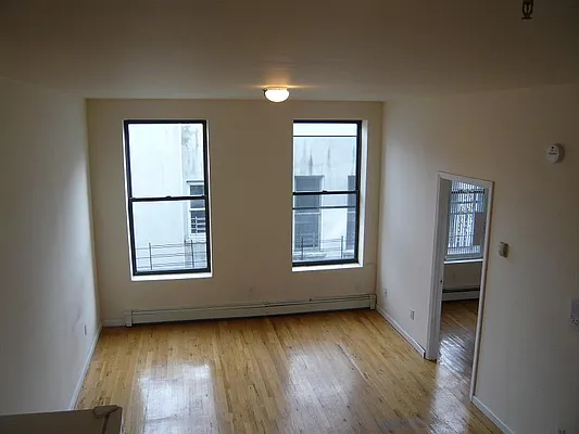 Rented by Glenmark Realty | media 4