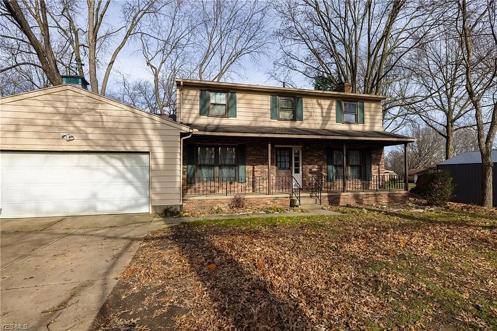 631 Leeman Dr photo 1