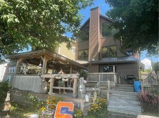 5 Lakeshore Rd, Pulaski, NY 13142