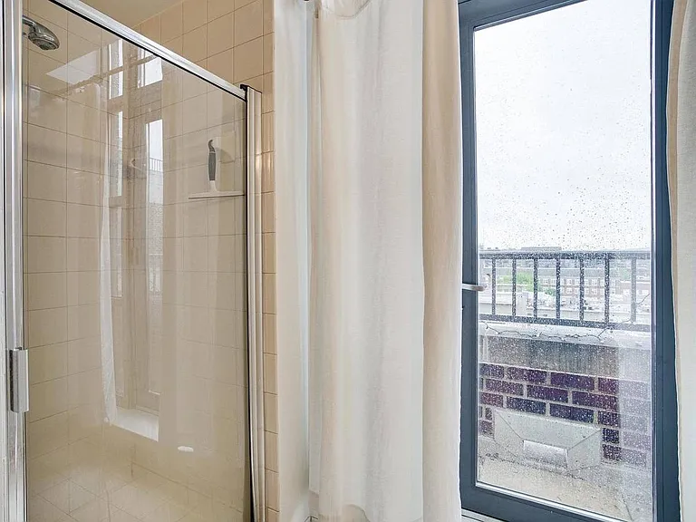 2020 12th St NW #Penthouse 10 — Photo 7