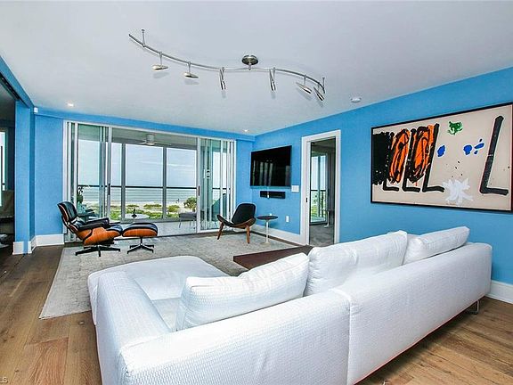 3rd image of 2915 W Gulf Dr Unit B202