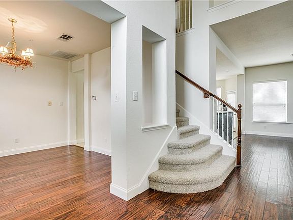 3rd image of 300 Mesquite Hill Dr
