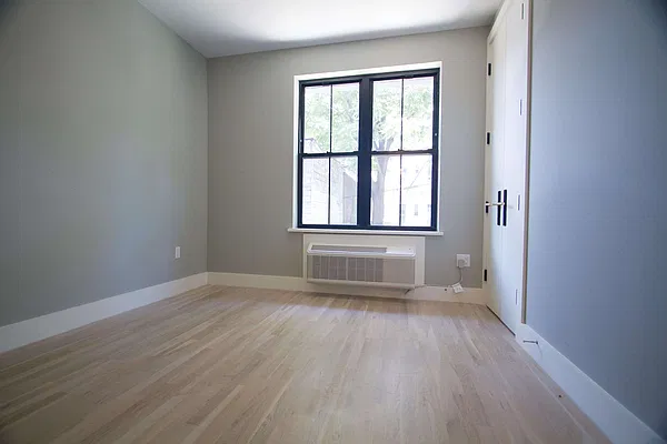 Rented by Nooklyn NYC LLC | media 24