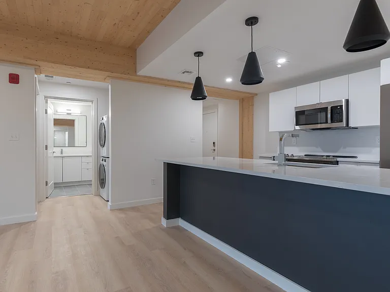 11 Lenox St #403 — Photo 12