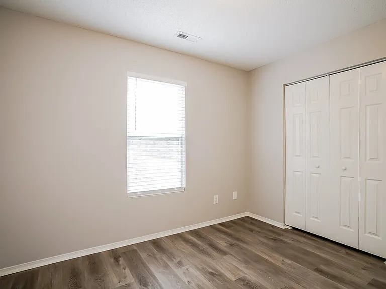 1024 Mailwood Dr — Photo 16