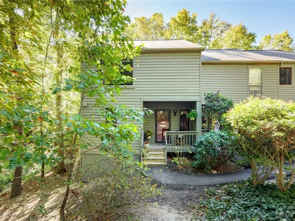 9501 Groundhog Dr, North Chesterfield, VA 23235