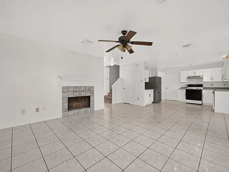 8202 Worthington Dr — Photo 10