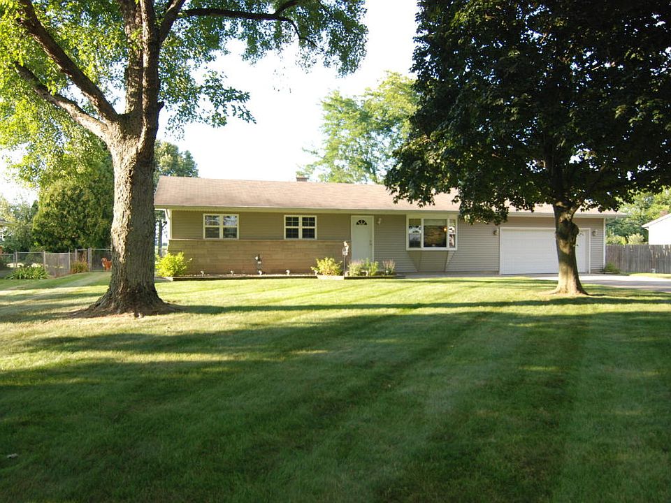 1st image of 24256 Redfield St