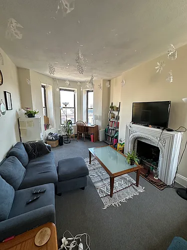 33 Wellington St #103 Photo 1
