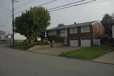 1521 Porter St photo 1