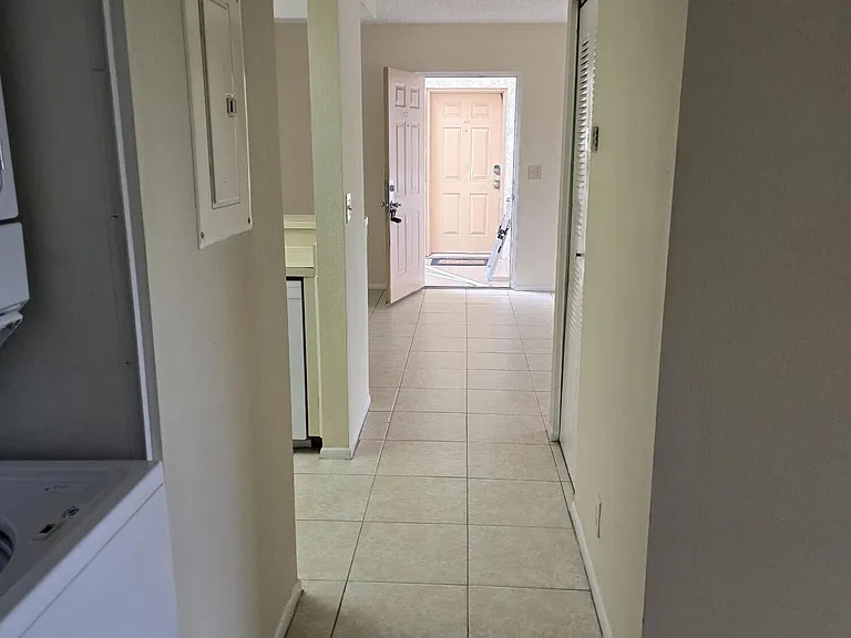 1520 SE Royal Green Cir #K203 — Photo 17