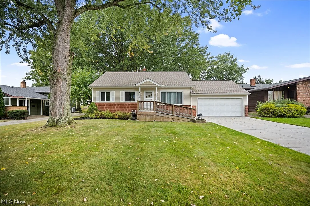 5826 Sweet Birch Dr photo 1