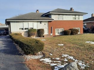 7912 W 73rd St, Bridgeview, IL 60455