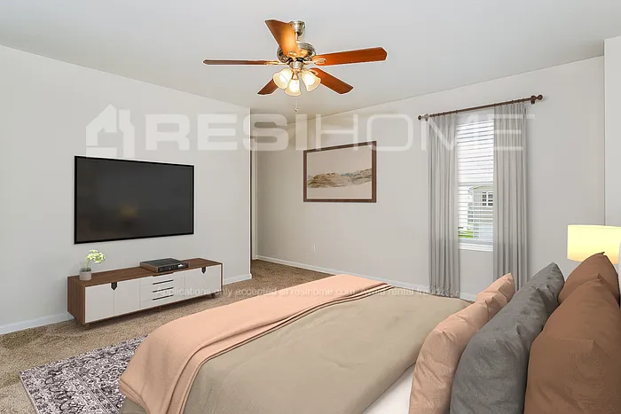 224 Farmington Dr — Photo 9