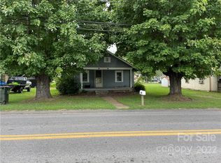 94 Allens Creek Rd, Waynesville, NC 28786