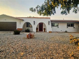 19994 Shoshonee Rd, Apple Valley, CA 92307