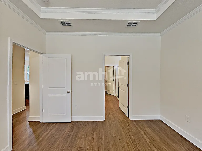 2429 Park Ave — Photo 10