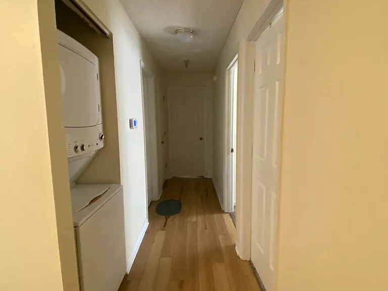 3200B E John Hinkle Pl — Photo 5