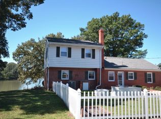 611 Hutchings Ln, Lancaster, VA 22503