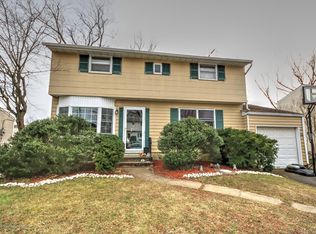 14 Scholer Dr, Union Beach, NJ 07735