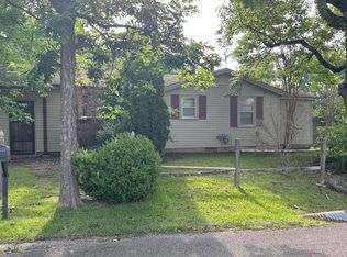 824 5th St, Baldwyn, MS 38824