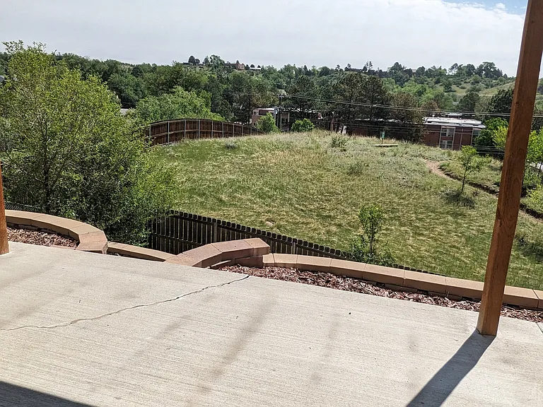 913 Columbine Ave — Photo 38