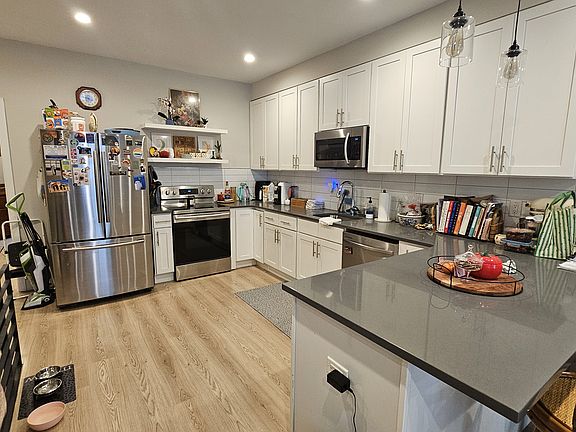2nd image of 4111 Brandywine St #B2