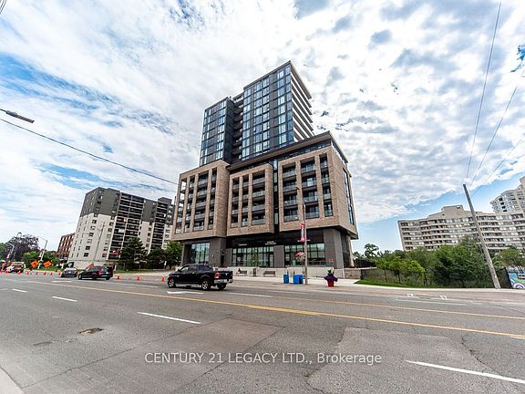 2nd image of 86 Dundas St E #821