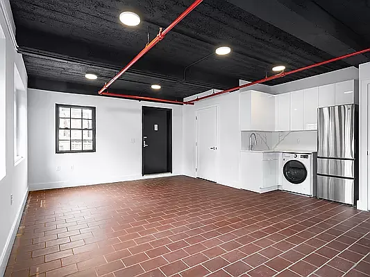 Rented by C2R Management LLC | media 30