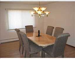 5th image of 8 Fenway Ct