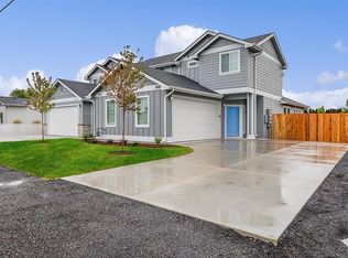 7426 N Gardener Ln, Garden City, ID 83714
