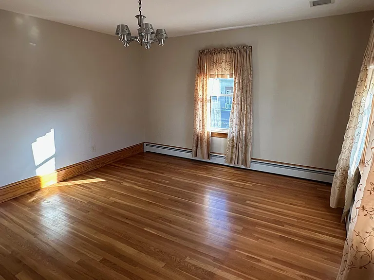146 Harrington Ave — Photo 14