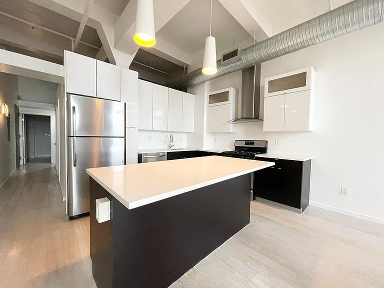 728 Market St #502 — Photo 3
