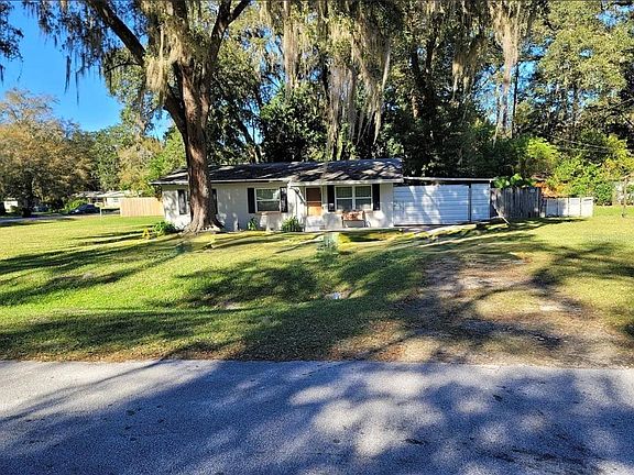 2nd image of 4808 NE 3rd Pl