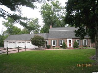 2112 Creek Rd, Quincy, IL 62301