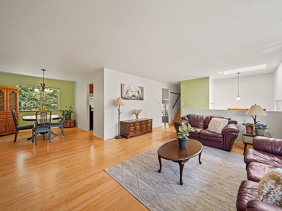 3rd image of 11791 229th St