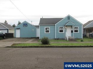 370 W B St, Lebanon, OR 97355