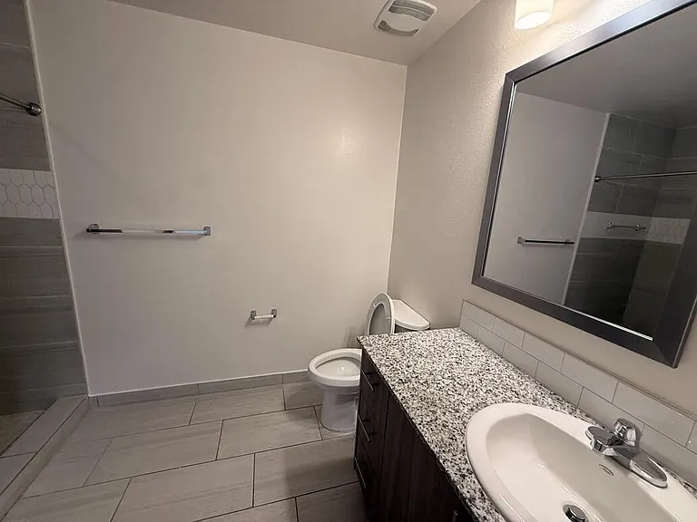 Superior Manor II — Photo 22
