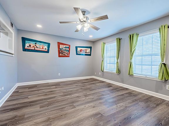 4th image of 867 S Yates Rd APT 1