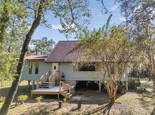 13245 S Oakview Ave, Floral City, FL 34436