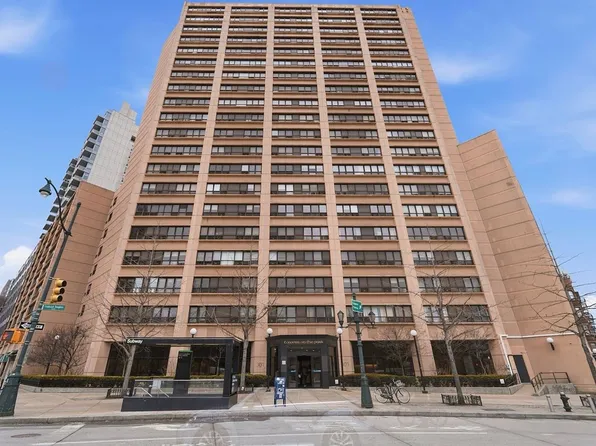 301 W 110th St APT 18F, New York, NY 10026