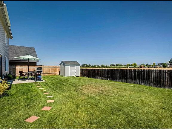 3rd image of 518 Danby Ave