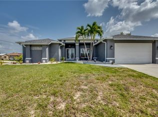 857 SW 17th St, Cape Coral, FL 33991