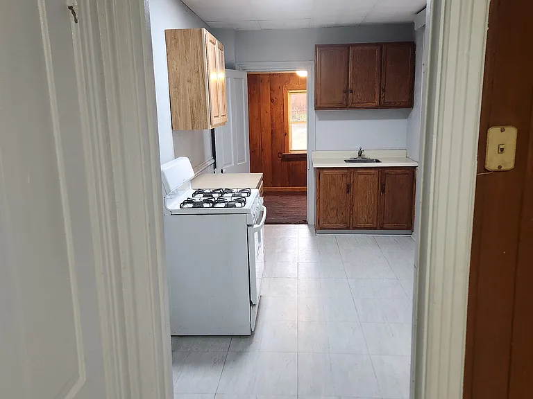 229 Mill St — Photo 10
