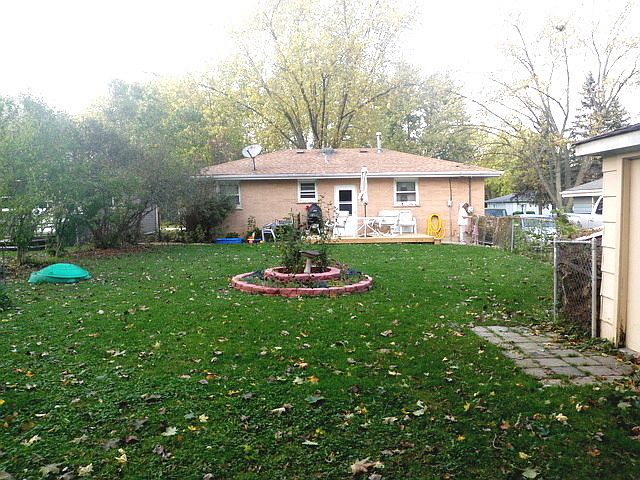 2nd image of 225 Bonnie Brae Ave