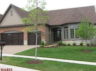 171 Kendall Bluff Ct, Chesterfield, MO 63017