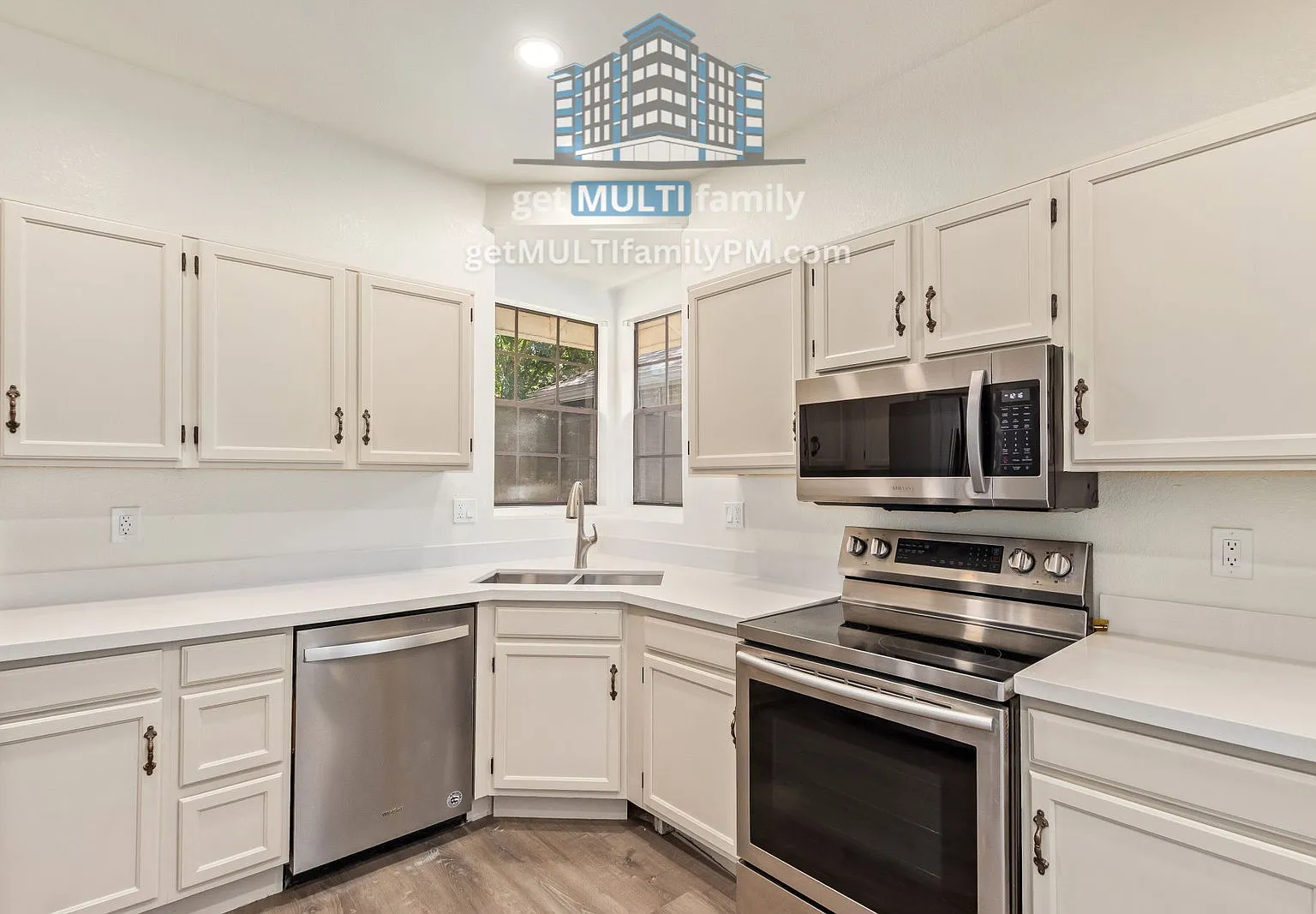 4 bed, 2.0 bath, 1530 sqft, $2,400 — Photo 1
