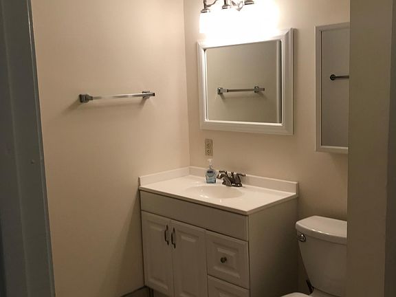 4th image of 105 Milwaukee Ave Floor 1