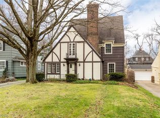 3350 Avalon Rd, Shaker Heights, OH 44120