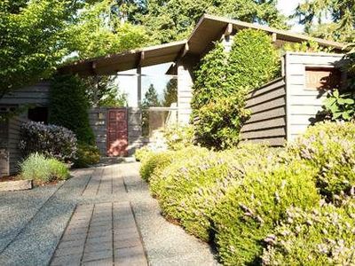 10606 Woodhaven Ln, Bellevue, WA, 98004